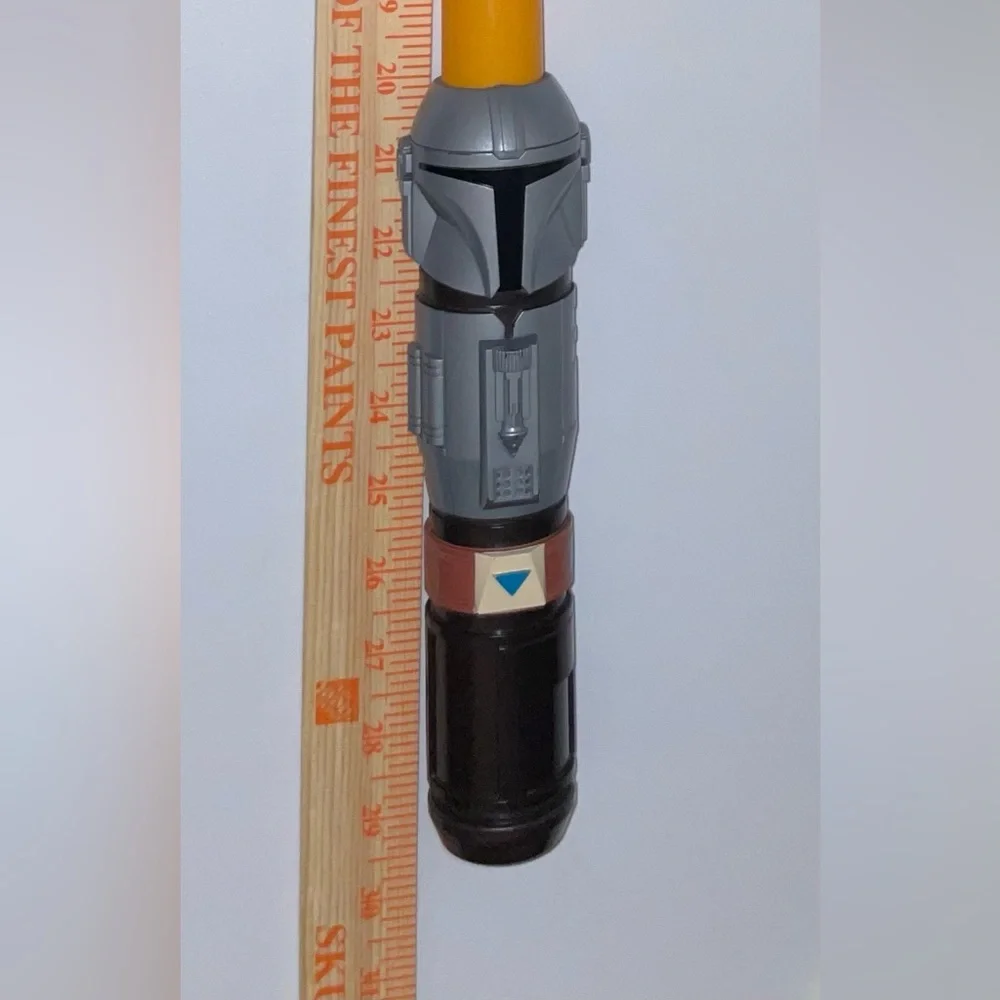 Star Wars Lightsaber Squad The Mandalorian Extendable Lightsaber 29” Long NWOT